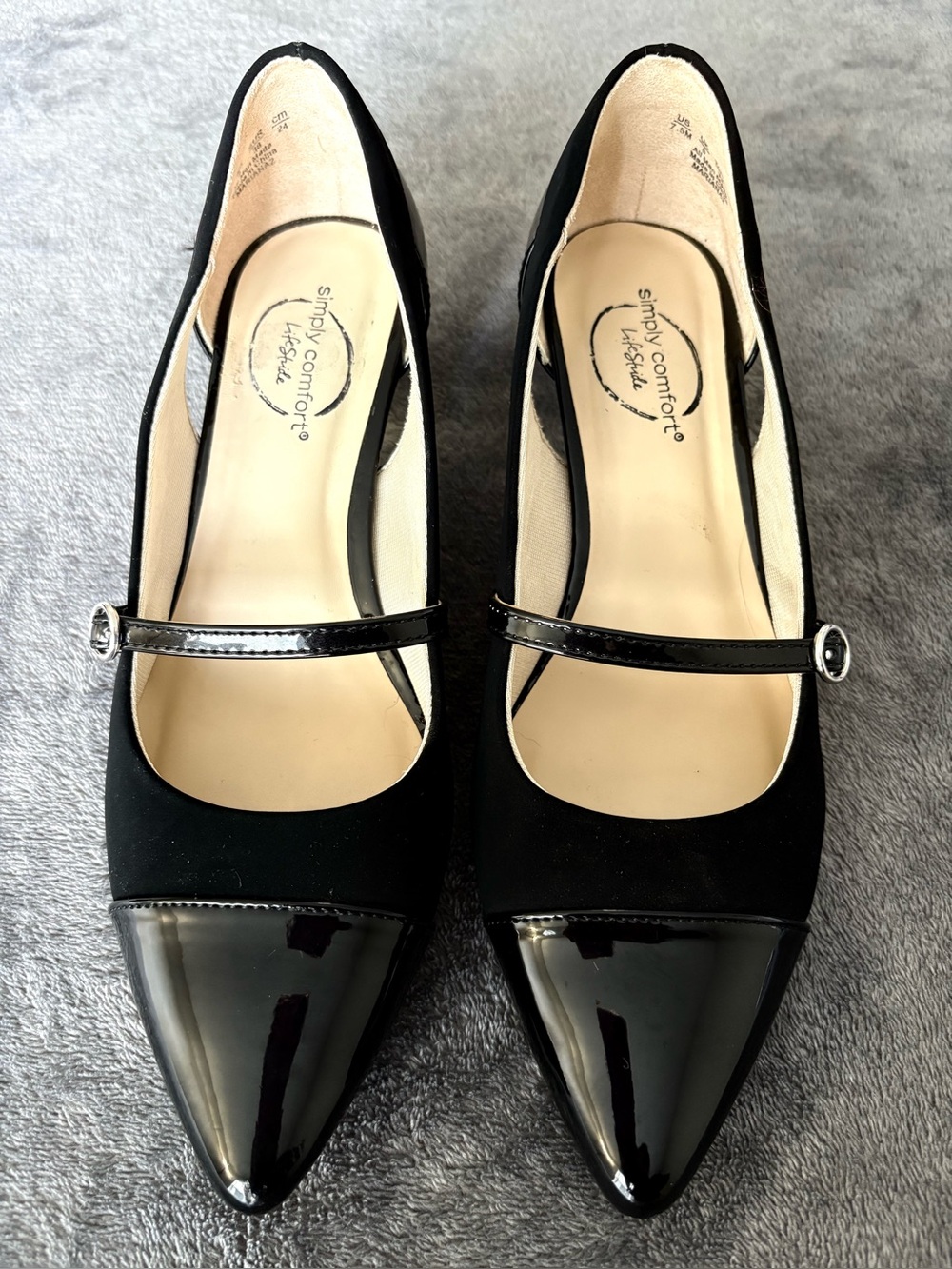 Simply Comfort Lifestyle Black Mary Jane Kitten Heels Size 7.5